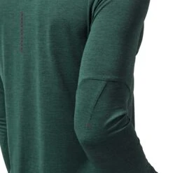 On | Men's Performance L/S T-Shirt -Deals Sportswear Store 11300123 M onrunning perflongt modelsleeve