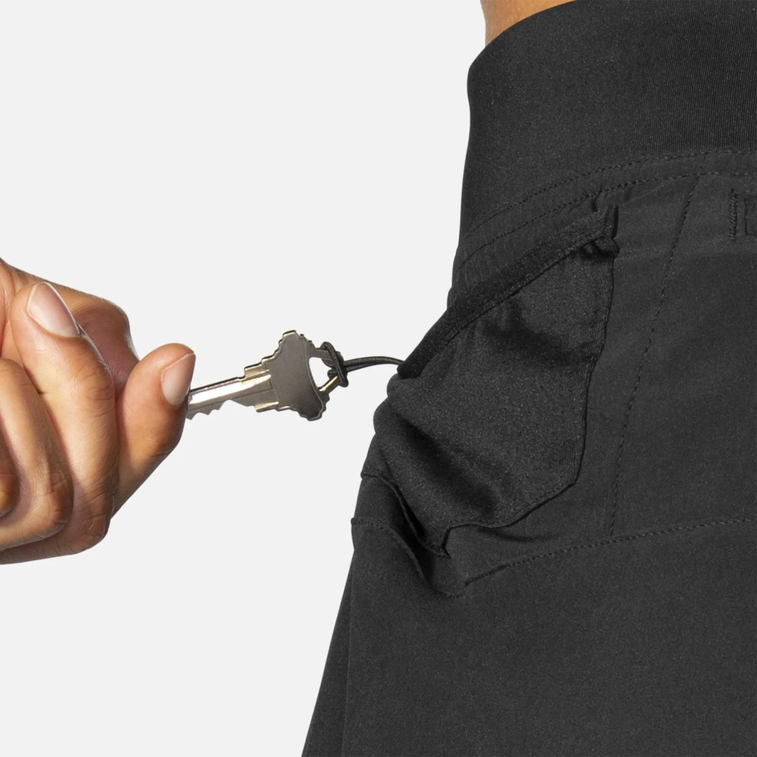 Brooks | Men's Sherpa 5" Short - Black 7 Brooks | Men's Sherpa 5" Short - Black - Image 5