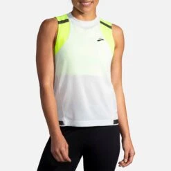 Brooks | Women's Carbonite Tank -Deals Sportswear Store 221496052 F brooks carbonitetank modelfront2