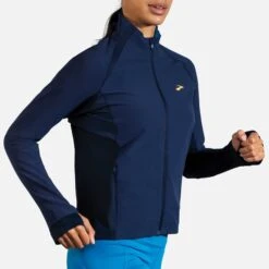 Brooks | Women's Fusion Hybrid Jacket 13 Brooks | Women's Fusion Hybrid Jacket -Deals Sportswear Store 221499 491 MV Fusion Hybrid Jacket