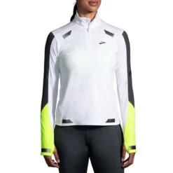 Brooks | Women's Run Visible 1/2 Zip
