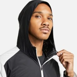 Nike | Men's SF Trail Windrunner Jacket -Deals Sportswear Store CZ9054 010 PHSYM001 2000