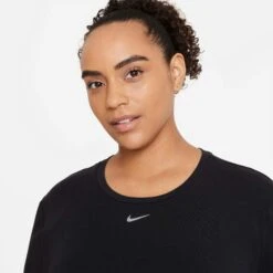 Nike | Women's Dri-FIT ONE Standard Fit Short-Sleeve Top (Plus Size) -Deals Sportswear Store DD0618 010 W Nike OneLuxeDFSSSTDTop neck 6b1c2b4c bd5d 40fd aab1 a8bd7ec708b6