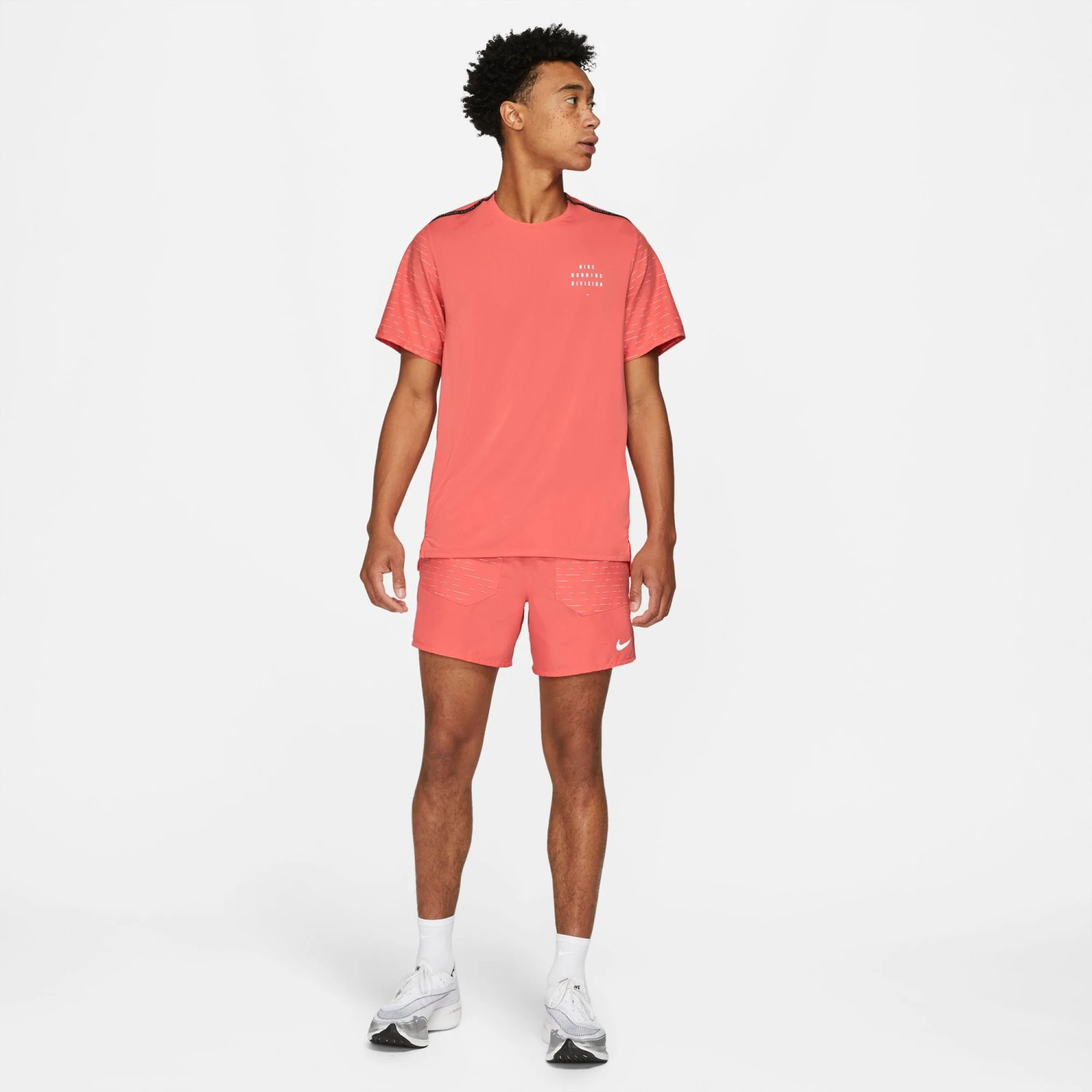 Nike | Men's Dri-Fit Run Division NV Rise 365 SS 5 Nike | Men's Dri-Fit Run Division NV Rise 365 SS - Image 3