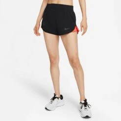 Nike | Women's Run Division Tempo Luxe Shorts 15 Nike | Women's Run Division Tempo Luxe Shorts -Deals Sportswear Store DD5328 010 F nike Run Division Tempo Luxe Shorts model