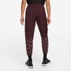 Nike | Men's DF Challenger Woven Flash Pant -Deals Sportswear Store DD6003 652 M Nike DFChallengerWovenFlashPant backonbody
