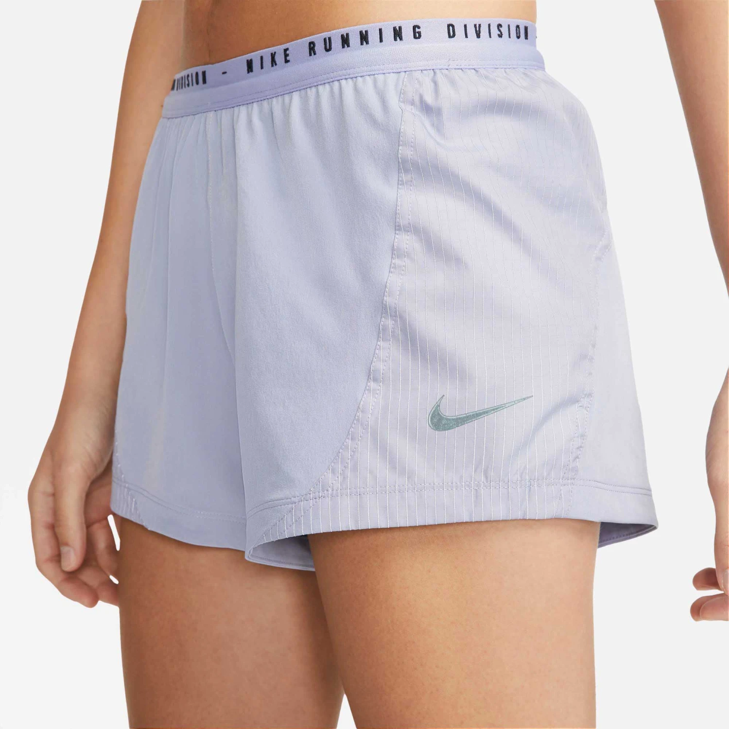 Nike | Women's Run Division Tempo LX Short 5 Nike | Women's Run Division Tempo LX Short - Image 3