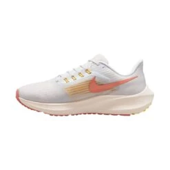 Nike | Women's Air Zoom Pegasus 39 Running Shoes 7 Nike | Women's Air Zoom Pegasus 39 Running Shoes -Deals Sportswear Store DH4072 501 W Nike Pegasus39 side