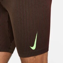 Nike | Men's Dri-Fit ADV Aeroswift Half Tight -Deals Sportswear Store DM4622 014 M Nike Dri FitADVAeroswiftHalfTight closeup