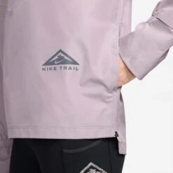 Nike | Women's Jacket GORE-TEX Infinium 17 Nike | Women's Jacket GORE-TEX Infinium -Deals Sportswear Store DM7565 501 W Nike JacketGORE TEXInfinium pocket