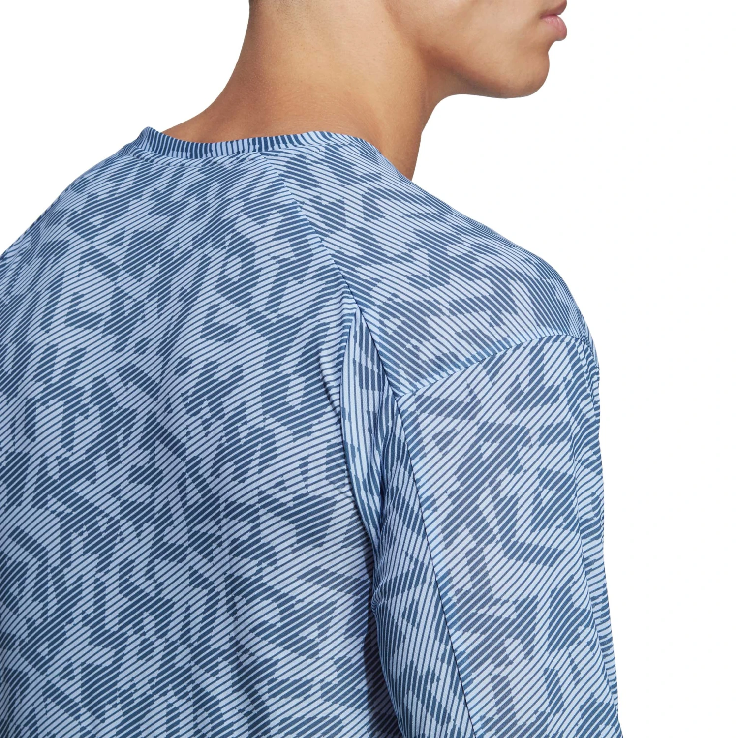 Adidas | Men's Terrex Primeblue Trail Graphic Longsleeve - Blue Dawn 6 Adidas | Men's Terrex Primeblue Trail Graphic Longsleeve - Blue Dawn - Image 4