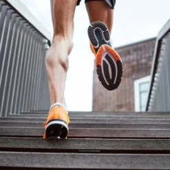 True Motion | Men's U-Tech Solo Running Shoes -Deals Sportswear Store TMM01031D01 M Truemotion Solo lifestlye3