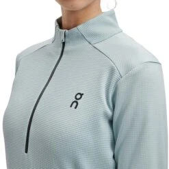 On | Women's Climate Shirt -Deals Sportswear Store W263.00472 W On ClimateShirt frontclose