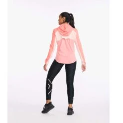 2XU | Women's Aero Jacket - Hyper Coral -Deals Sportswear Store WR6686aHYCRSF W 2XU AeroJacket backfullbody