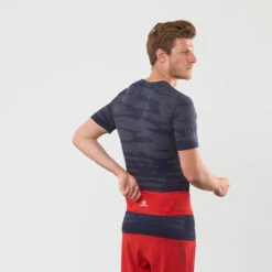 Salomon | Unisex Pulse Running Belt -Deals Sportswear Store lc1304100 1 mod pulse belt gojy berr 6.jpg.cq5dam.web .1248.1248 5